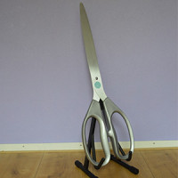 XXL scissors